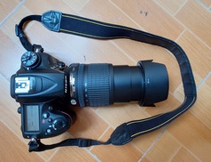Cần bán máy ảnh NIKON D7200 đầy đủ các linh phụ kiện. 