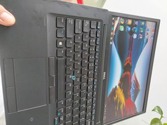 Laptop Dell latitude I7/ ram 8g/ ssd 256g/ 14 in 