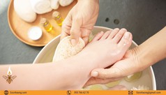 Hướng Dẫn Cách Ngâm Chân Bằng Nước Muối Đúng Chuẩn   Dễ Làm, Hiệu Quả Bất Ngờ 