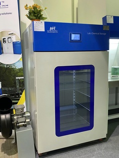Tủ mát đựng hóa chất 