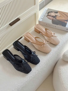 Sục Nữ Quốc Định   Phong Cách Hiện Đại, Thoải Mái Từng Bước Chân 