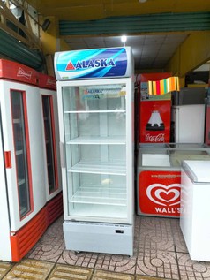 Tủ mát hiệu alaska 1 cửa lc 933c dung tích 550 lít HÀNG MỚI 90 