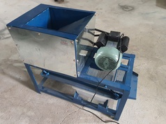 Máy dập tách ruột con ốc 