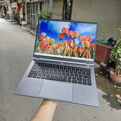 Laptop Mechrevo 15X R7-8745hs 24 1T 2.8k 120hz. 400nit 100sRGB 