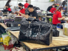 Đón Tết lời to   Lấy sỉ ví da, thắt lưng giá chỉ từ 40K 