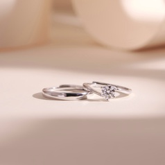 Một chiếc nhẫn có thể không thay đổi thế giới, nhưng nó đủ để giữ ai đó ở lại trong...