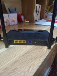 Dọn nhà cần bán WiFi như hình giá rẻ, 