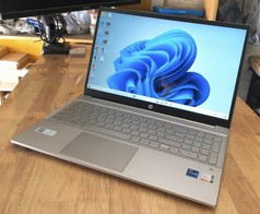 Laptop HP Pavilion 15 Core i7-1260P RAM 16GB SSD 512GB VGA ON Màn 15.6 Inch Full HD Máy Đẹp 