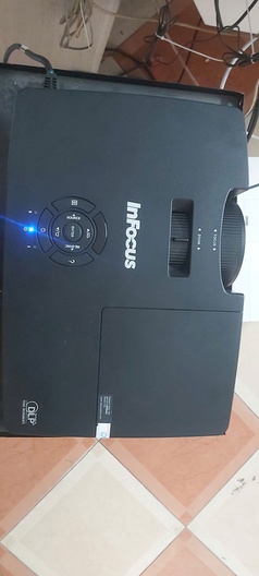 Máy chiếu ìnocus 