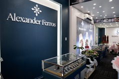 Chọn màu sắc đồng hồ hợp mệnh để công việc hanh thông 