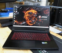 Laptop MSI GF63 Thin Core i5-10500H Ram 8GB SSD 512GB 2 VGA Rời GTX 1650 Màn Full HD Máy đẹp...