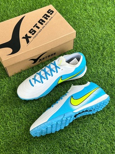 Xưởng bán buôn sỉ giày đá banh sân cỏ nhân tạo chất lượng.Lấy sỉ được chọn size theo yêu cầu...