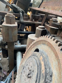 Thanh lý máy cán nhôm   bánh đà gang nặng   giá tốt 