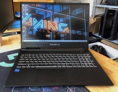 Laptop GIGABYTE G5 Gaming Core i5-11400H Ram 16GB SSD 512GB VGA Rời RTX 3050 Màn FHD 144Hz Máy đẹp 