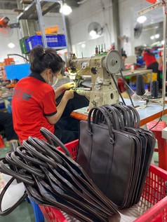 Xưởng sản xuất đồ da uy tín   Nhận gia công toàn quốc 
