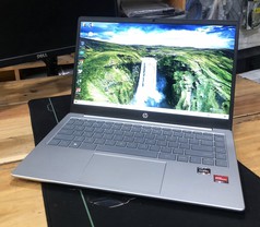 HP Laptop 14 Ryzen 5 7520U RAM 8GB SSD 512GB VGA Rời Màn 14 Inch Full HD Máy Đẹp 
