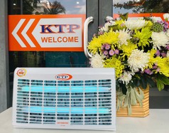 Đèn diệt muỗi ruồi công nghệ KTP sử dụng keo dính 