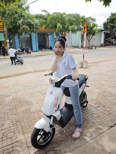 Xe máy điện nữ 
