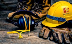 Tầm quan trọng của găng tay bảo hộ lao động 