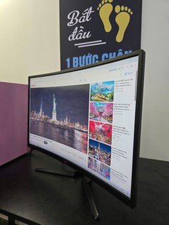 Thanh lý màn hình giá rẻ hkc27in 144hz 