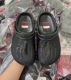 PB431 - Dép Crocs Marvel Spider-Man siêu ngầu đã về 