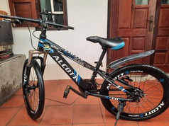 Cần bán xe đạp thể thao 