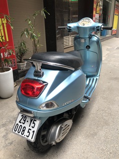 Cần bán vespa lx chính chủ 2011 biển 29Y5 00851 