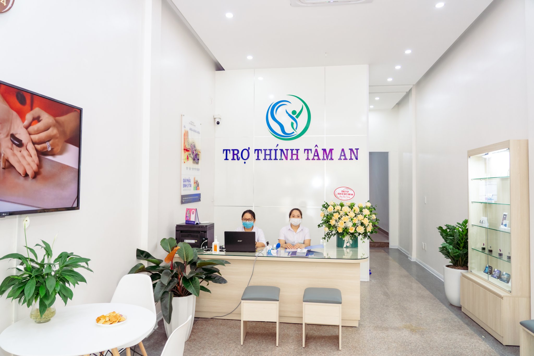 Máy trợ thính Hải Phòng - máy trợ thính nhỏ gọn thẩm mỹ