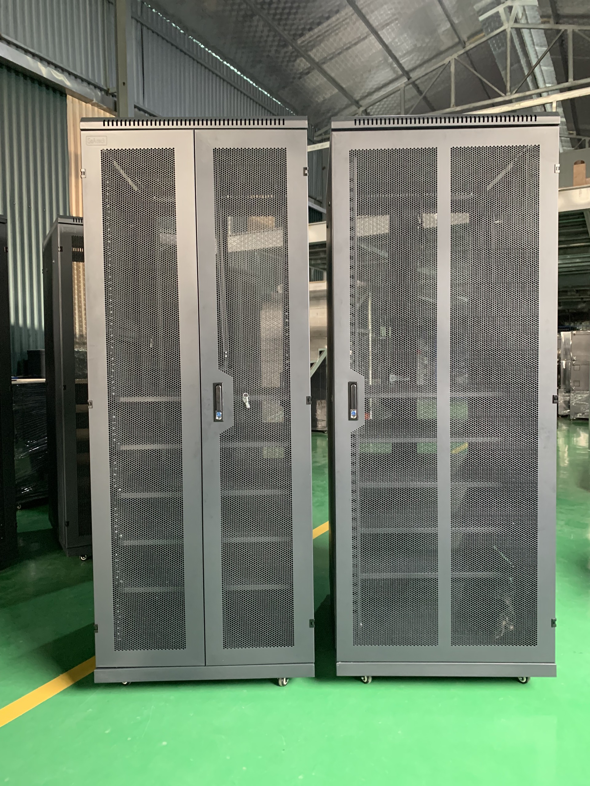 Tủ rack , tủ mạng 42U D600 giá rẻ nhất Hà Nội