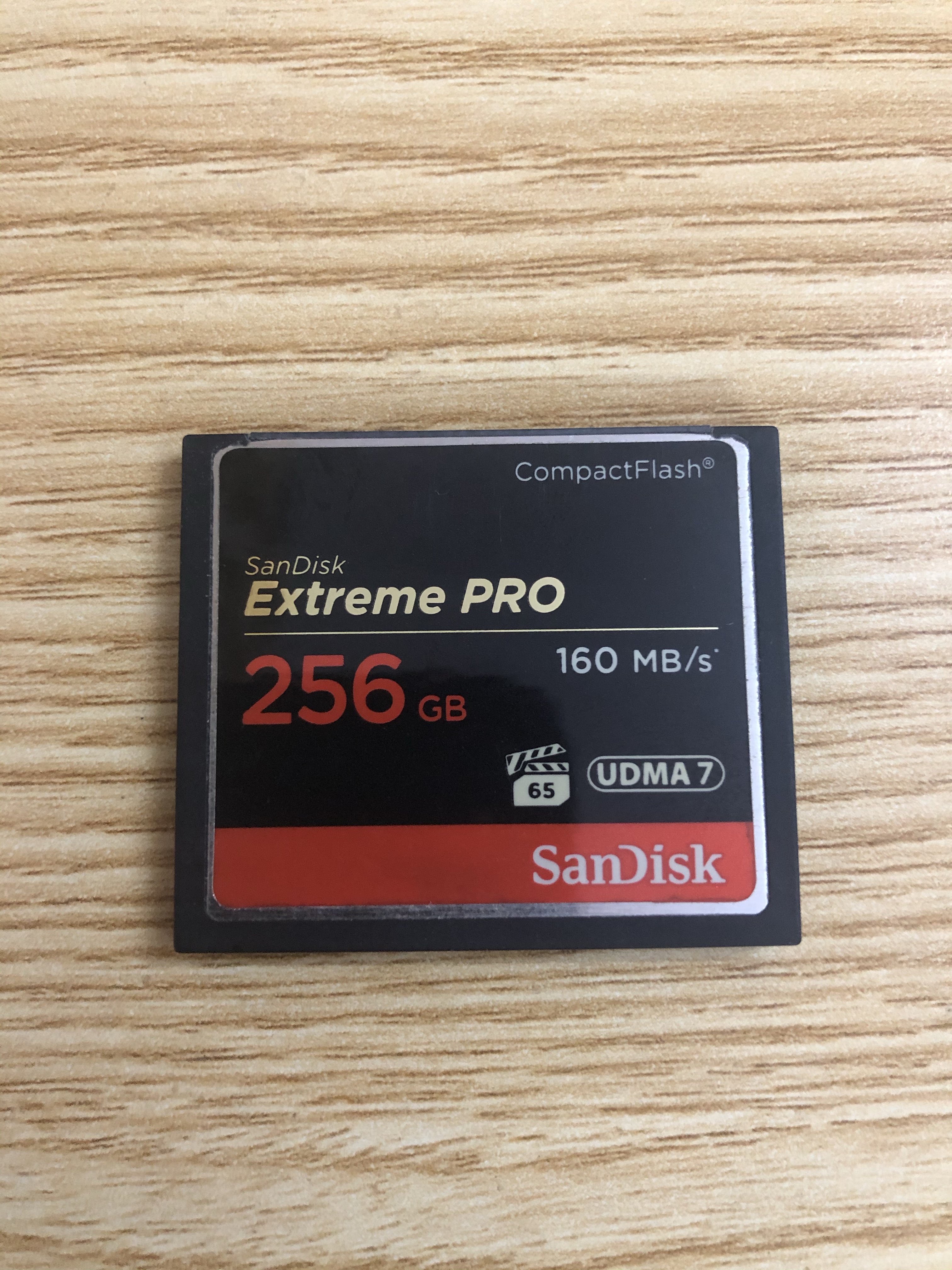 1 Bán thẻ SDXC Sony 128gb và 2 thẻ Compact flash 64gb và 256gb