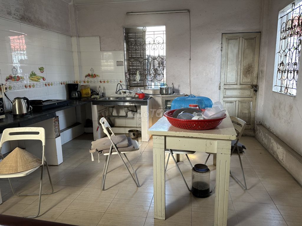 2 Cho thuê nhà nguyên căn oto đỗ tận cửa phố Nguyễn Lương Bằng, Đống Đa, Hà Nội