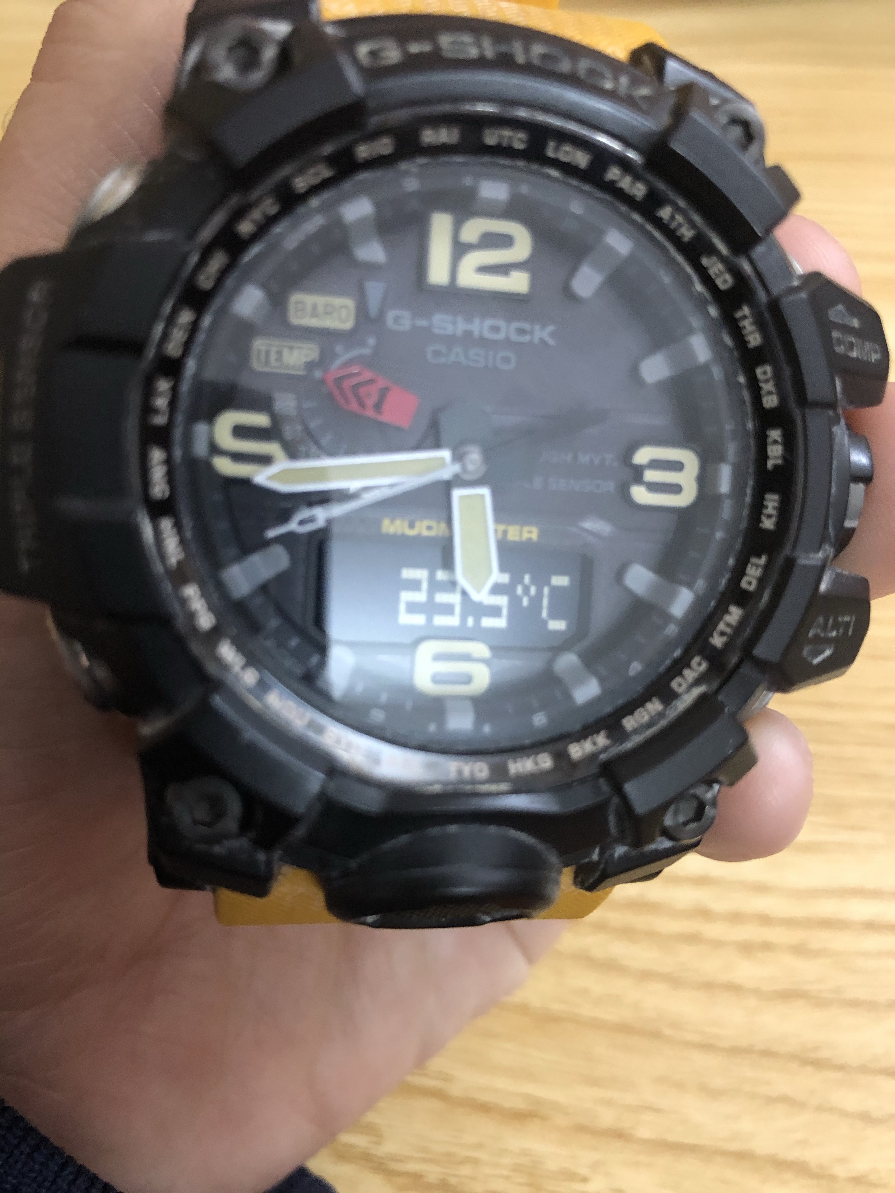 4 Cần bán đồng hồ Casio G-Shock