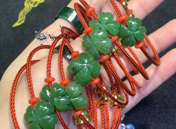 Vòng tay cỏ 4 lá Đá thạch anh xanh