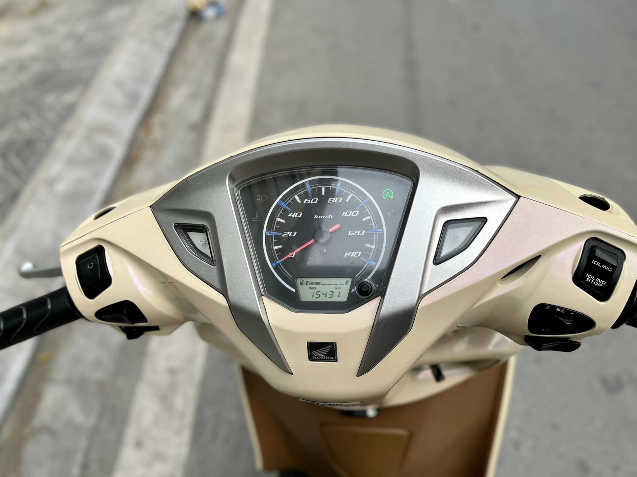 4 Xe đẹp lead 125cc bản cao cấp
