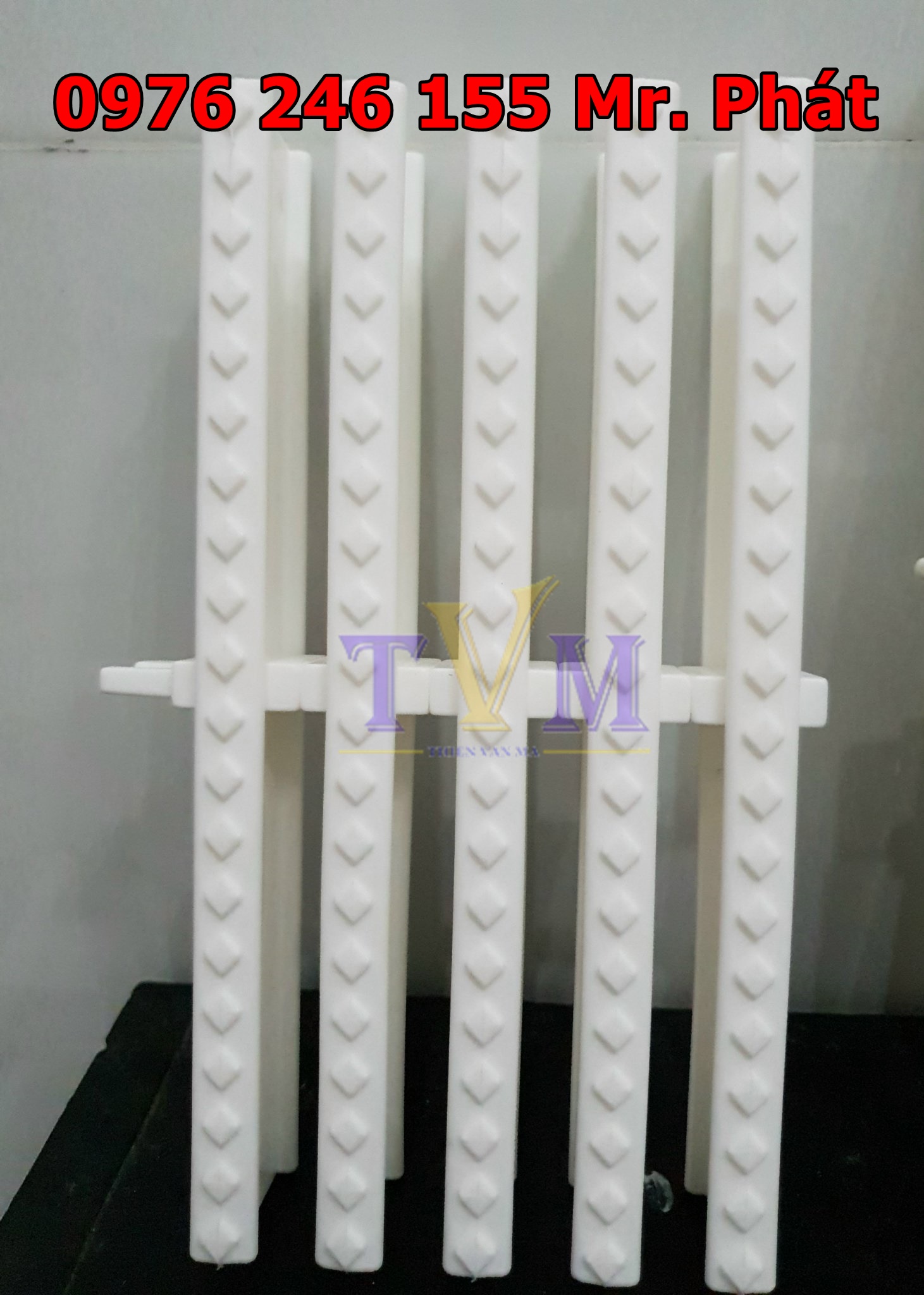 2 Vĩ nhựa hồ bơi thoát nước, rãnh mương sân vườn, nắp hố ga frp grating nắp kín dập gân 2 Vĩ nhựa hồ bơi thoát nước, rãnh mương sân vườn, nắp hố ga frp grating nắp kín dập gân