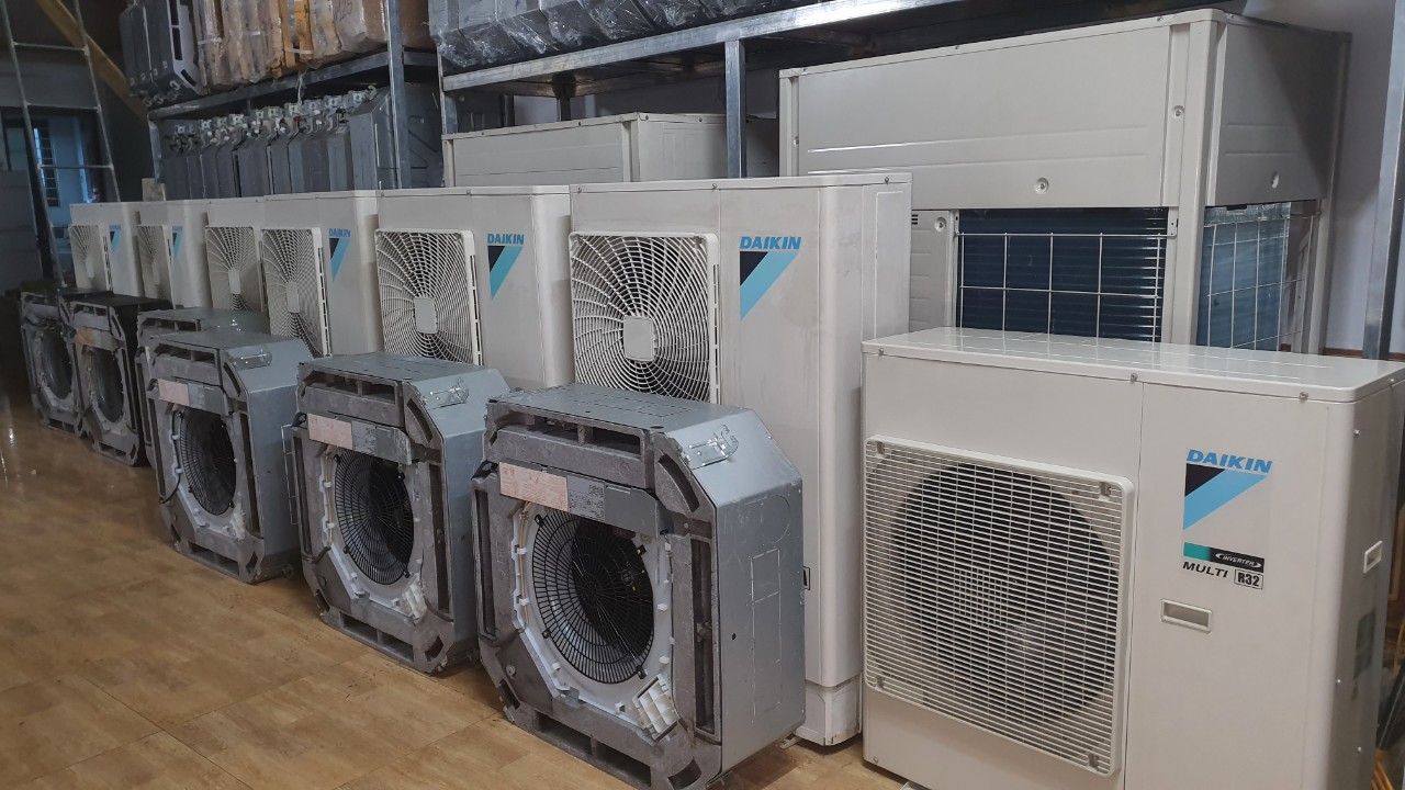 1 Thanh lý điều hòa âm trần Daikin 48.000Btu zin đẹp 2020