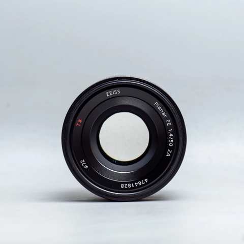 Sony Zeiss 50mm F1.4 ZA Planar T  FE  50 1.4  19701