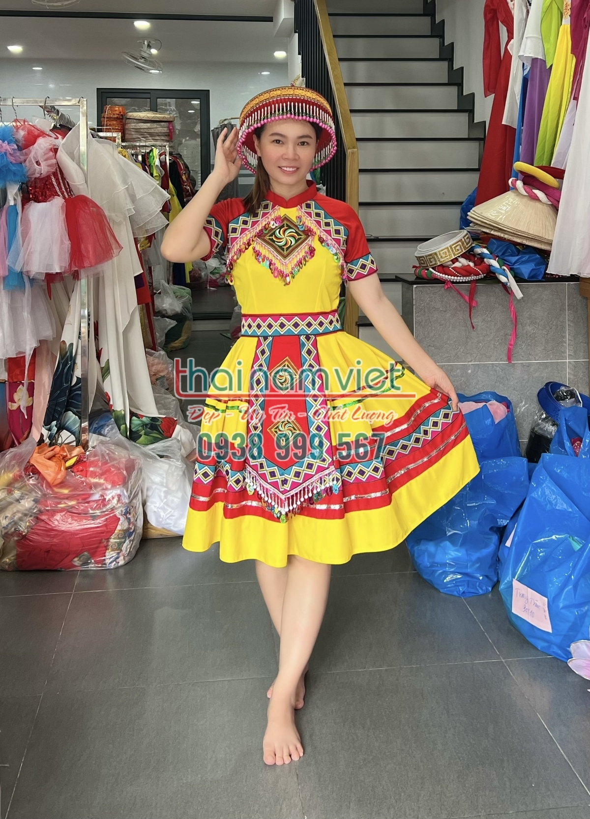 14 Cho thuê trang phục biểu diễn tân phú tphcm