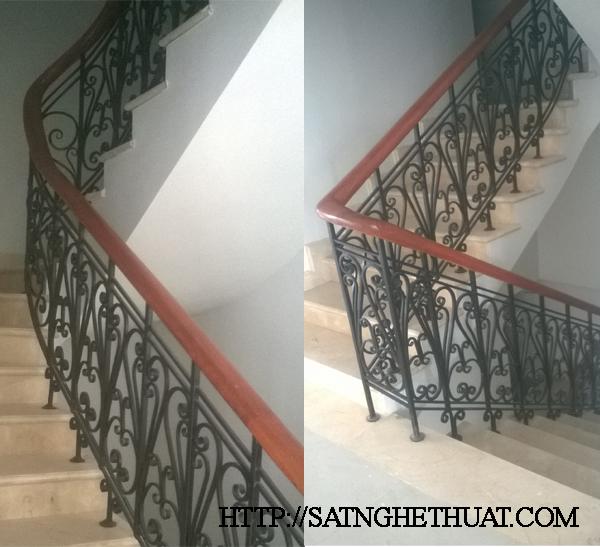 2 Cầu thang sắt, ban công sắt đẹp tại hà nội 2 Cầu thang sắt, ban công sắt đẹp tại hà nội