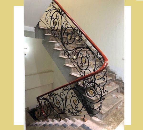 4 Cầu thang sắt, ban công sắt đẹp tại hà nội 4 Cầu thang sắt, ban công sắt đẹp tại hà nội