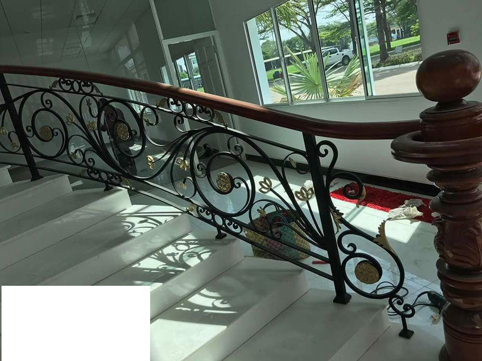 7 Cầu thang sắt, ban công sắt đẹp tại hà nội 7 Cầu thang sắt, ban công sắt đẹp tại hà nội