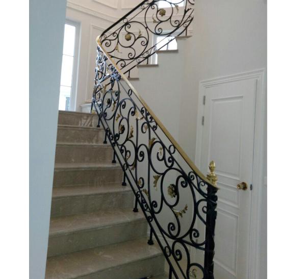 Cầu thang sắt, ban công sắt đẹp tại hà nội Cầu thang sắt, ban công sắt đẹp tại hà nội