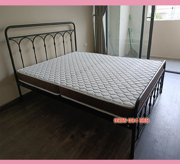 Mẫu giường sắt đơn giản đẹp sang trọng phù hợp gia đình có trẻ nhỏ