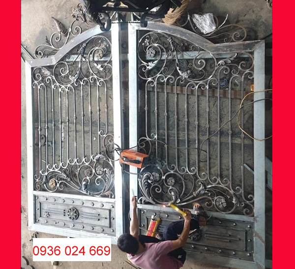 12 Mẫu cửa cổng sắt hoa văn nghệ thuật tại hà nội 12 Mẫu cửa cổng sắt hoa văn nghệ thuật tại hà nội