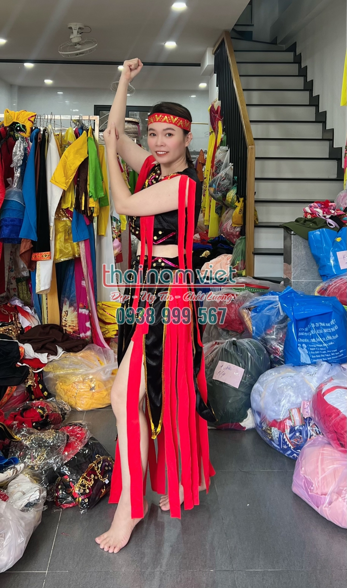 18 Cho thuê trang phục biểu diễn quận Tân Phú