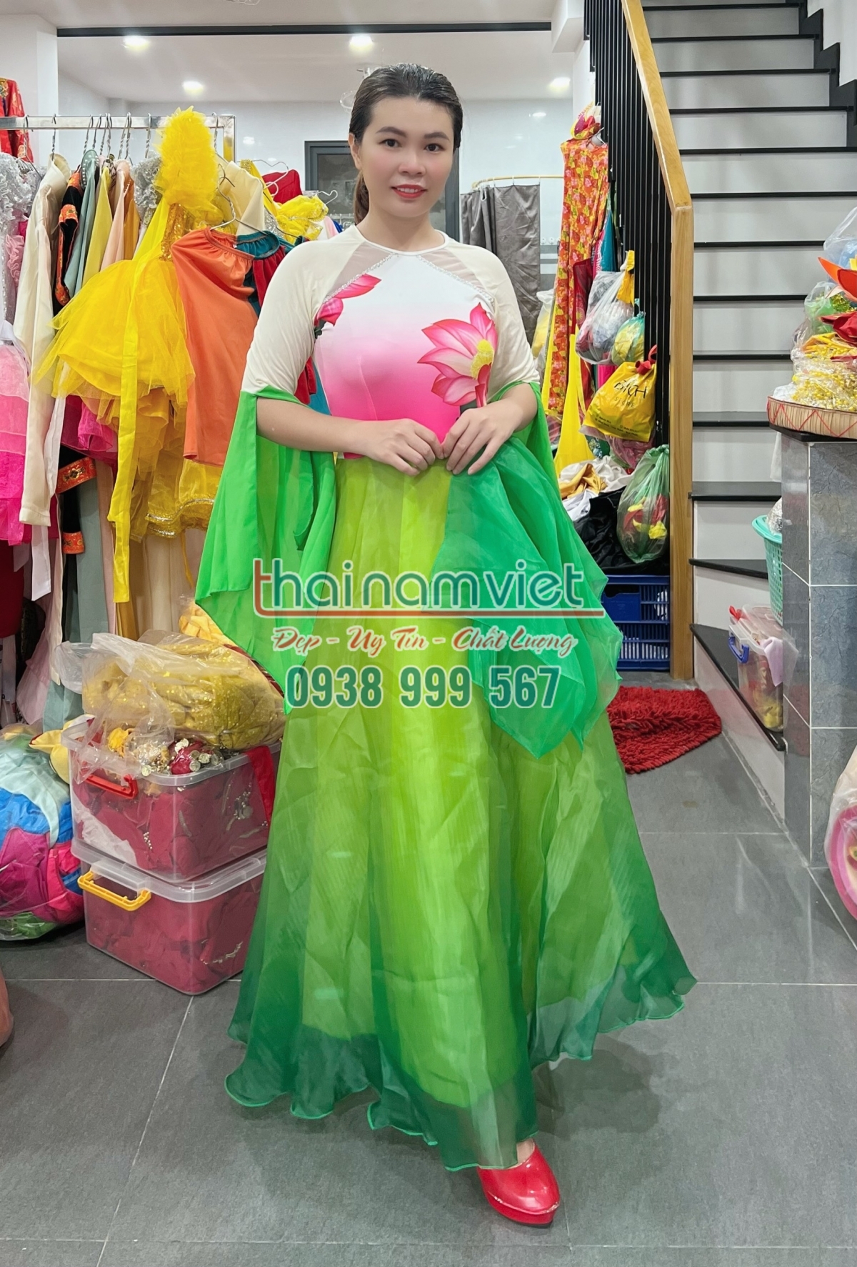 Cho thuê trang phục biểu diễn quận Tân Phú