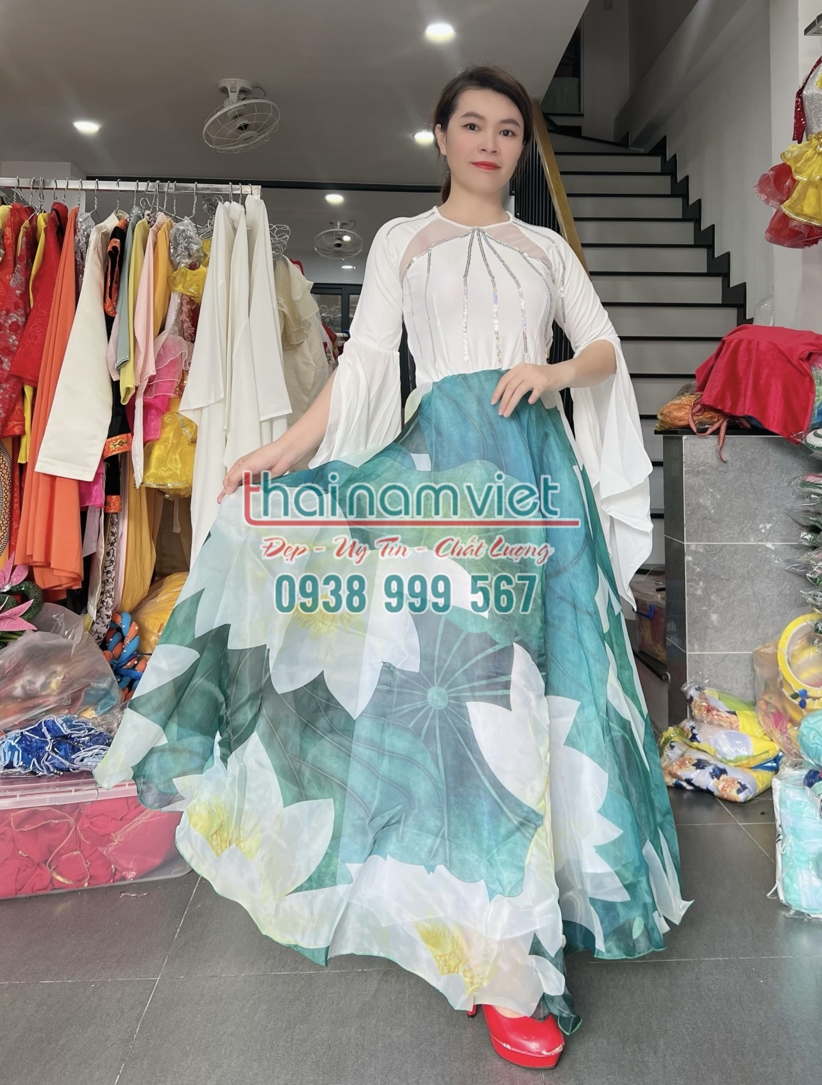 2 Cho thuê trang phục biểu diễn quận Tân Phú