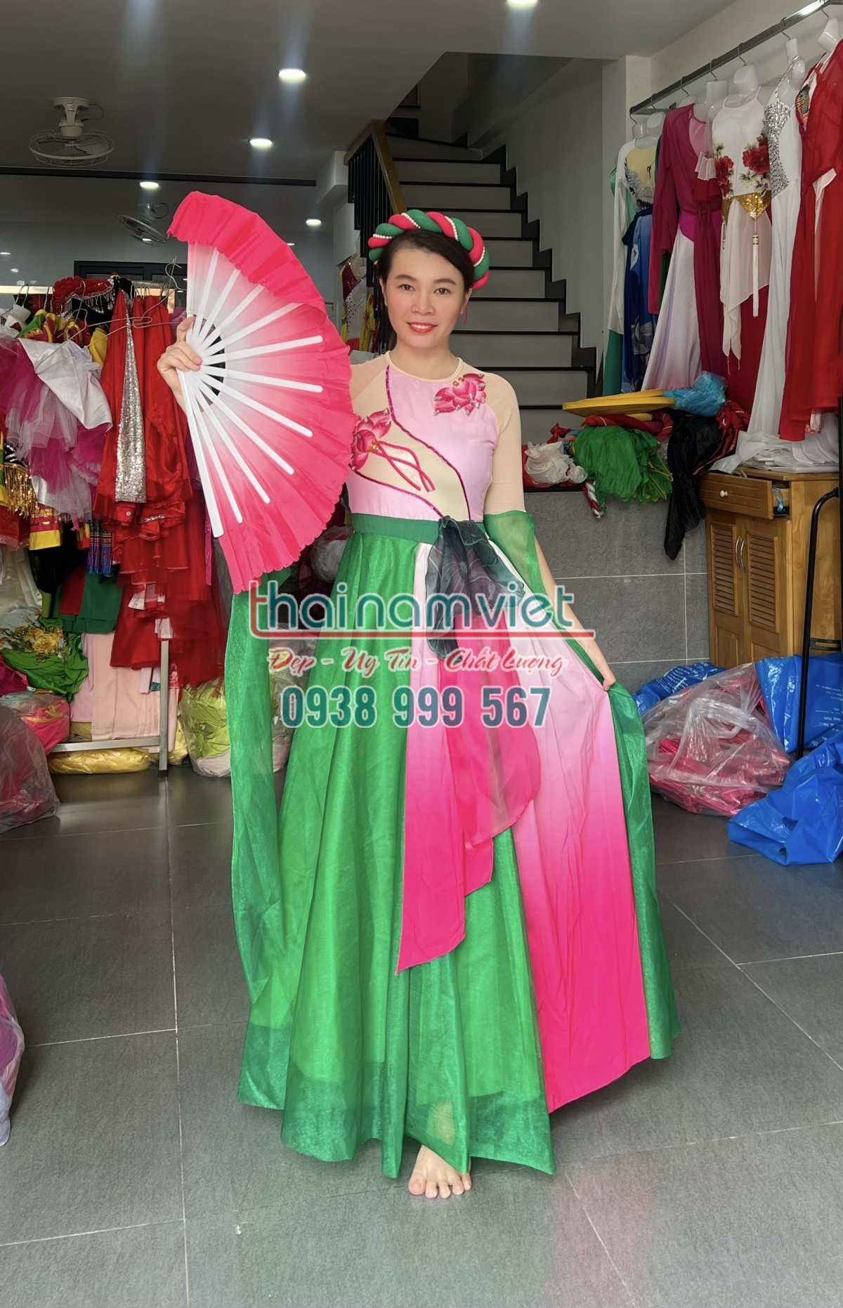 3 Cho thuê trang phục biểu diễn quận Tân Phú