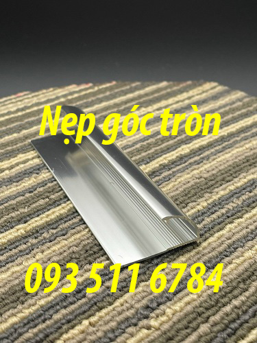 3 Nẹp nhôm inox góc tròn cạnh tường