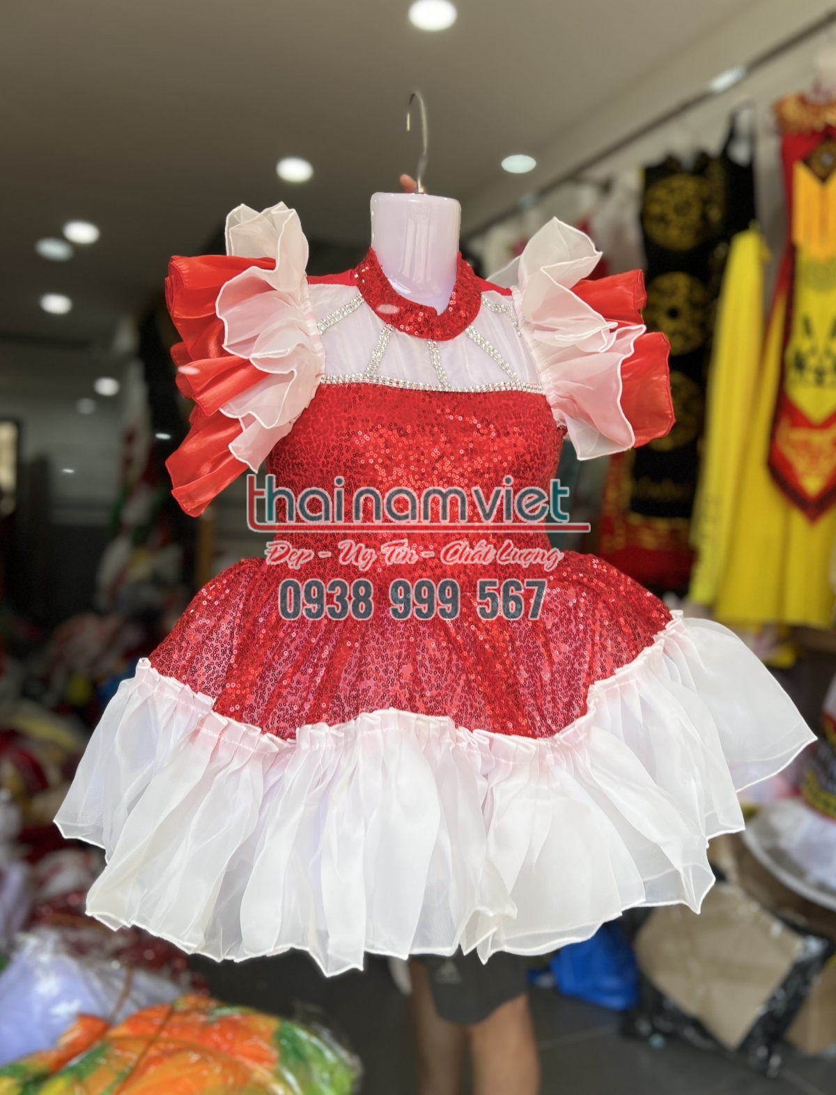 5 May bán cho thuê trang phục váy múa trẻ em tại tphcm